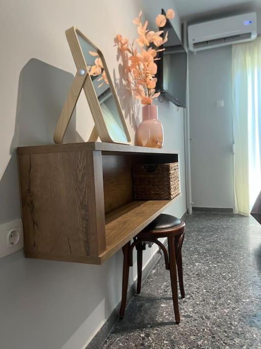 Stylish And Central Apt Near Acropolis - Avdi Square Athena Bagian luar foto